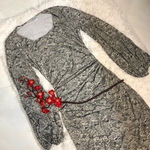 Maxi Dress Ruched Waist Long Sleeves Black & White Lace Print Size S